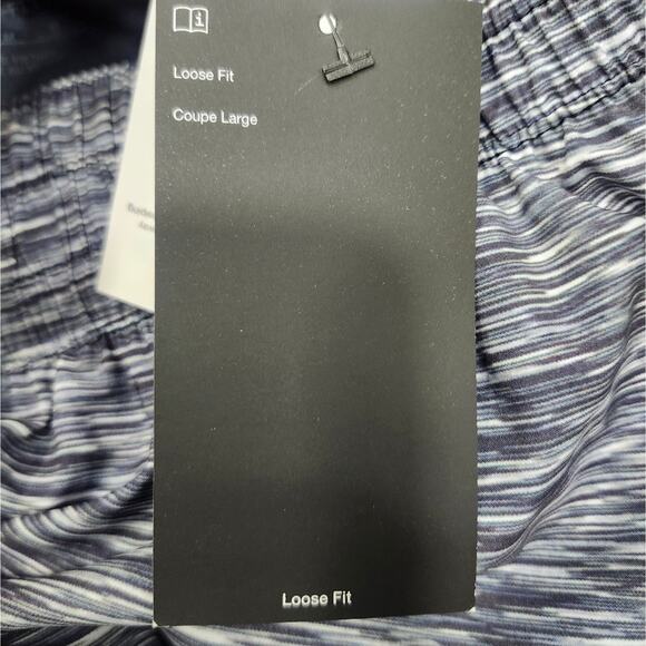 ❤️NWT❤️ Nike Women's Gray Dri-FIT Shorts - Picture 7 of 9